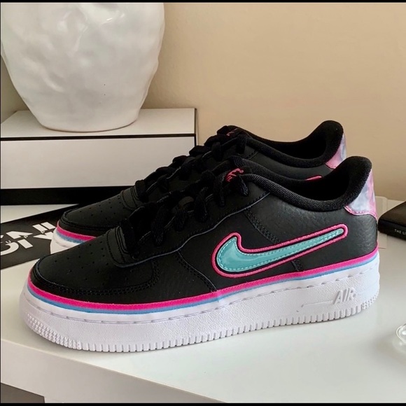 😍Nike Air Force 1 - Picture 3 of 6